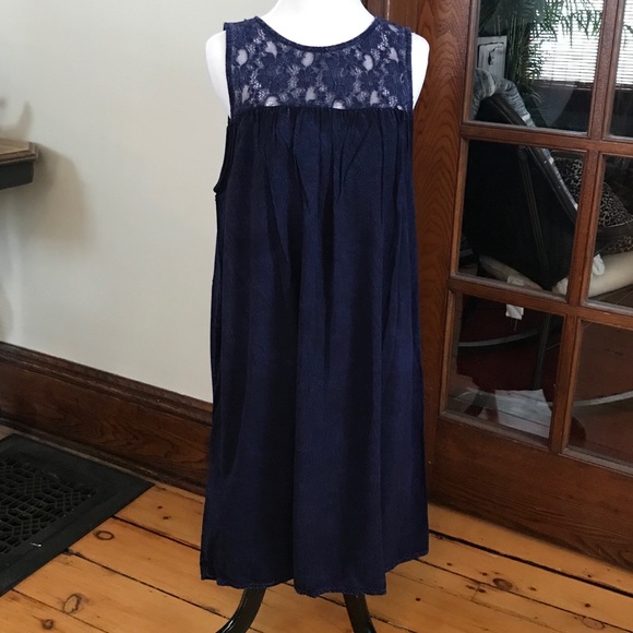 🎉Blue Floral Lace Dress - Picture 1 of 8